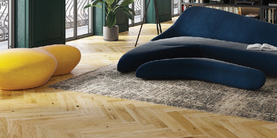 Wie man auf häusliche Art einen Holzboden renoviert?